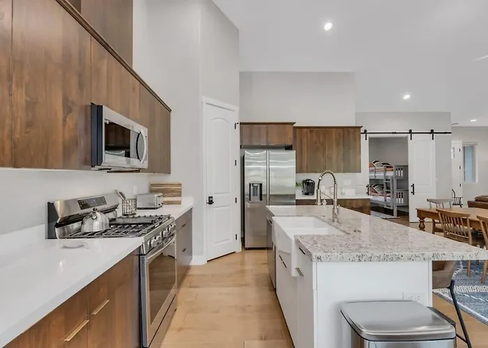 Fairway Luxury Mountain Retreat *