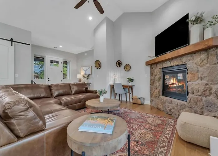 Fairway Luxury Mountain Retreat *